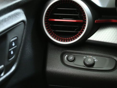 Used 2024 Chevrolet Trax RS w/ Driver Confidence Package image 15