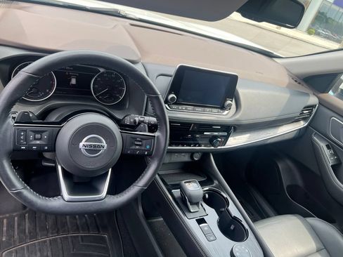 Used 2021 Nissan Rogue SL AWD/4WD image 15