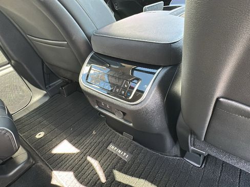 Used 2025 INFINITI QX80 Sensory image 27