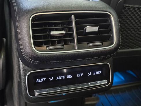 Used 2022 Mercedes-Benz GLS 450 4MATIC image 19