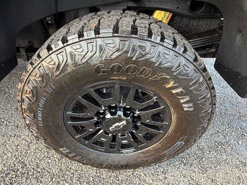 New 2026 Chevrolet Silverado 2500 ZR2 AWD/4WD image 11