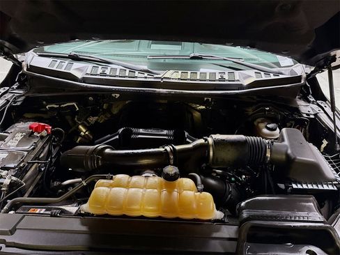 Used 2017 Ford F150 Lariat w/ Equipment Group 502A Luxury image 16