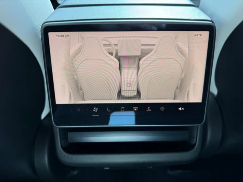 Used 2024 Tesla Model 3 Performance image 19