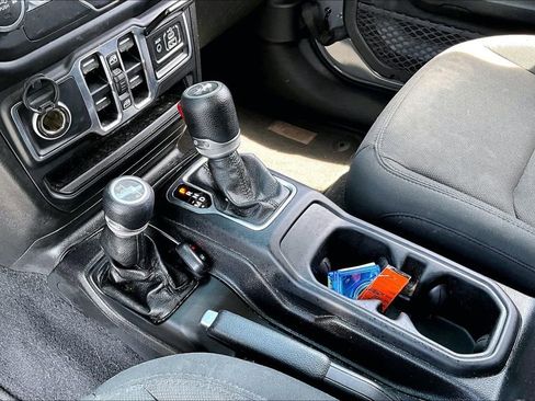 Used 2020 Jeep Wrangler Unlimited Sport S AWD/4WD image 15