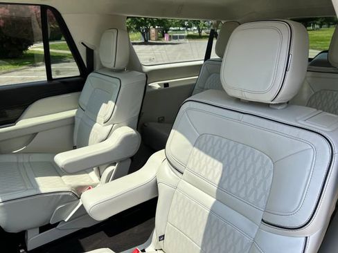 Used 2023 Lincoln Navigator L Black Label AWD/4WD image 24