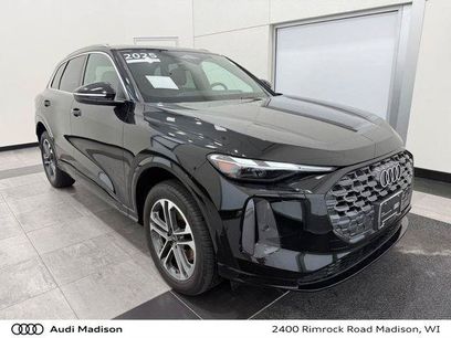 Certified 2025 Audi Q5 Premium w/ Convenience Package