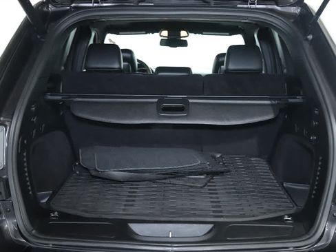 Used 2014 Jeep Grand Cherokee Altitude AWD/4WD image 29