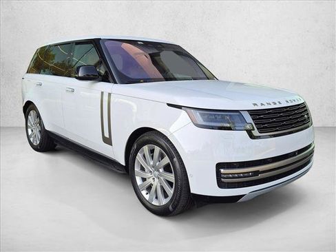 Certified 2023 Land Rover Range Rover SE AWD/4WD image 3