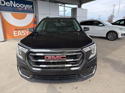 Used 2022 GMC Terrain AT4 w/ Infotainment Package II image 2