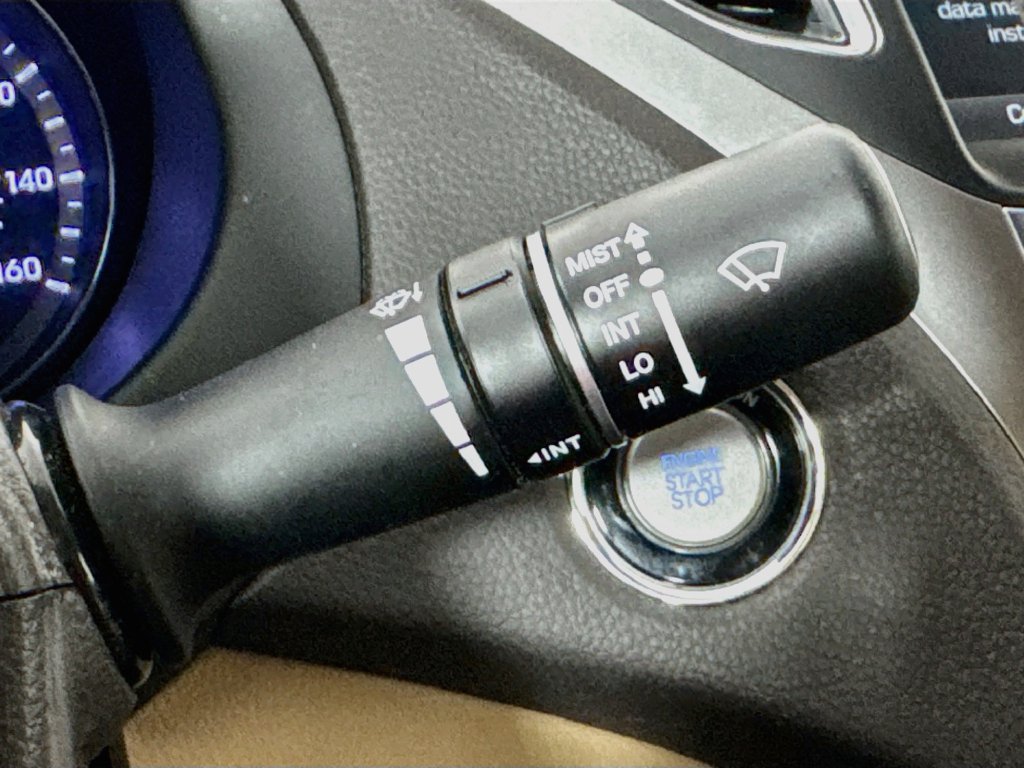 Used 2016 Hyundai Azera FWD image 13