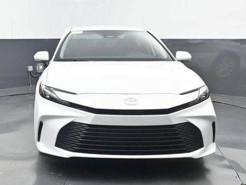 New 2026 Toyota Camry LE FWD image 18