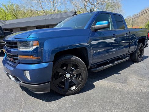Used 2017 Chevrolet Silverado 1500 LT w/ All Star Edition image 6