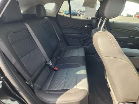 Used 2026 Chevrolet Trax LT FWD image 28