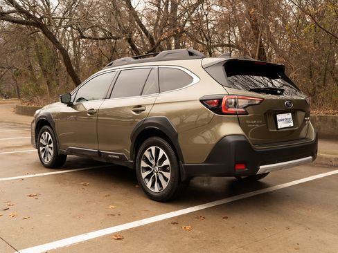 Used 2023 Subaru Outback Limited image 7