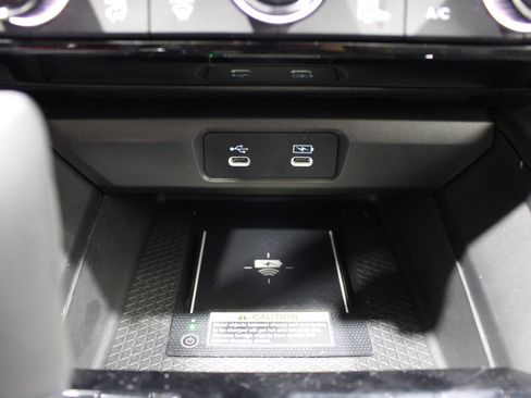 Used 2024 Honda Accord Touring image 19