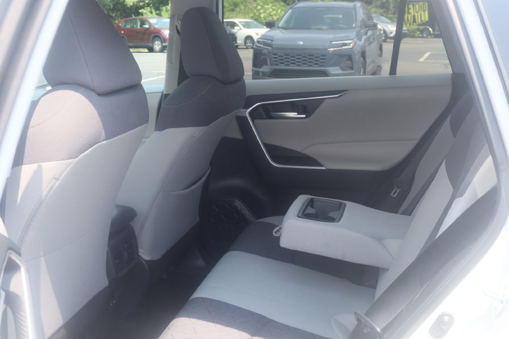 Certified 2024 Toyota RAV4 XLE w/ Convenience Package AWD/4WD image 31