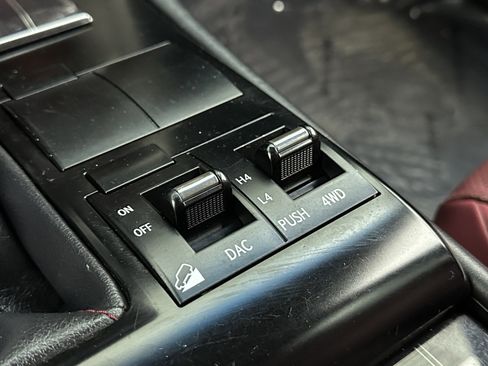 Used 2020 Lexus GX 460 Premium image 17