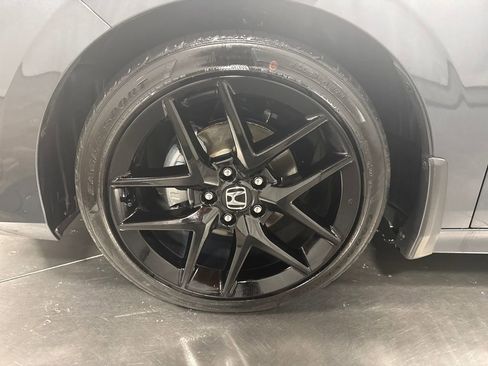 Certified 2022 Honda Civic Sport image 2