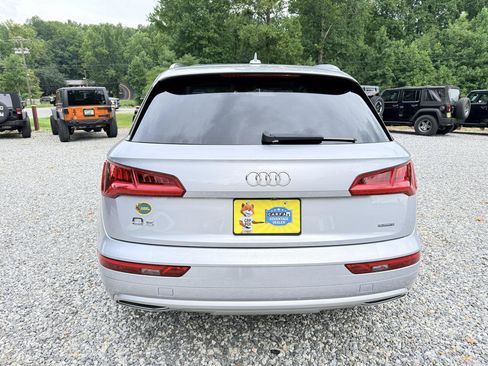 Used 2019 Audi Q5 2.0T Premium w/ Convenience Package AWD/4WD image 7
