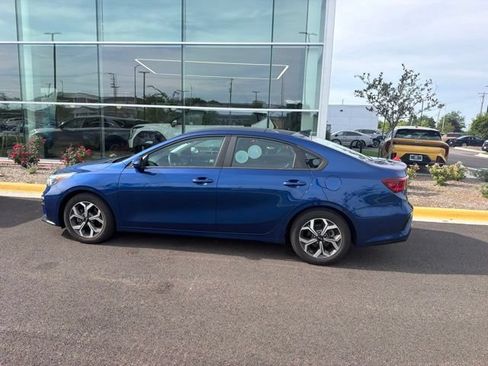Used 2020 Kia Forte LXS FWD image 6