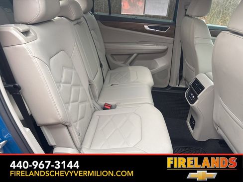 Used 2025 Volkswagen Atlas SE image 35