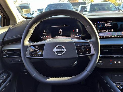 Certified 2025 Nissan Murano SL image 14