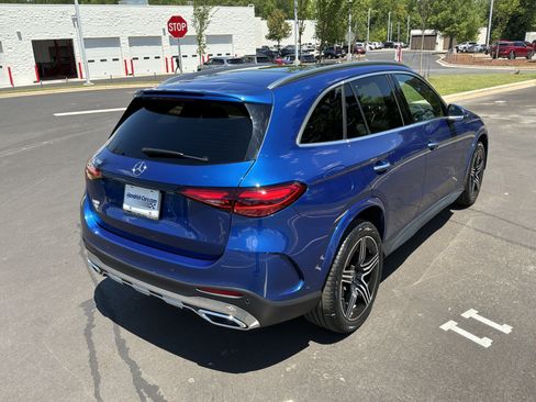 Used 2023 Mercedes-Benz GLC 300 image 10