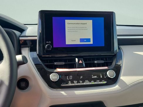 Used 2026 Toyota Corolla Cross LE FWD image 18