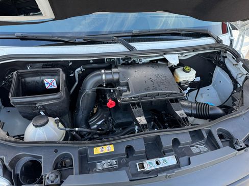 Used 2022 Mercedes-Benz Sprinter 1500 image 25