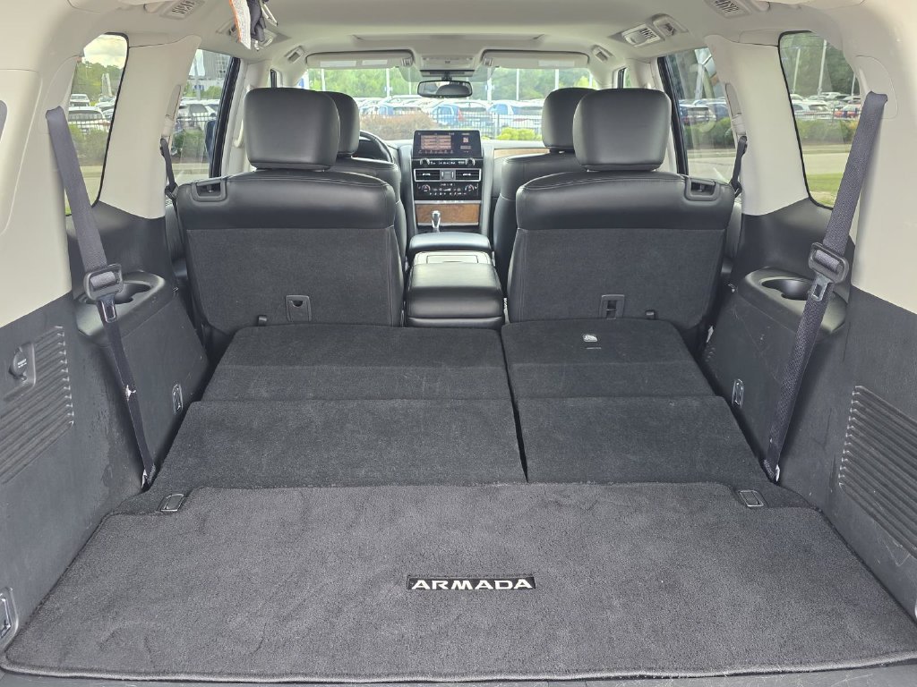 Used 2024 Nissan Armada SL w/ Captain's Chairs Package RWD image 11