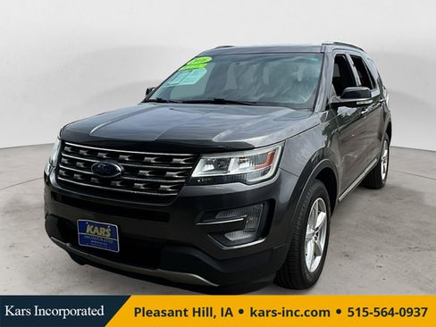 Used 2016 Ford Explorer XLT w/ Equipment Group 202A AWD/4WD image 1