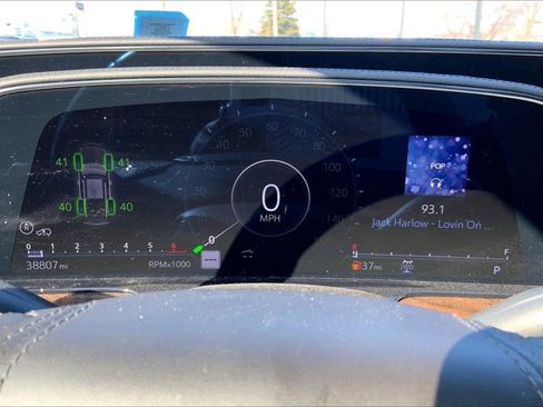 Used 2022 Cadillac Escalade ESV Sport Platinum w/ LPO, ONYX Package image 20