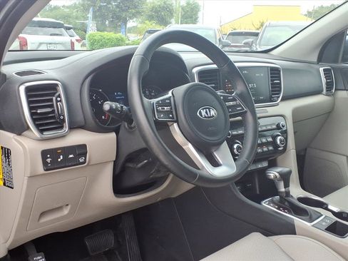 Used 2022 Kia Sportage EX image 12