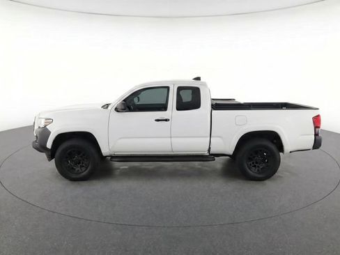 Used 2023 Toyota Tacoma SR RWD image 4