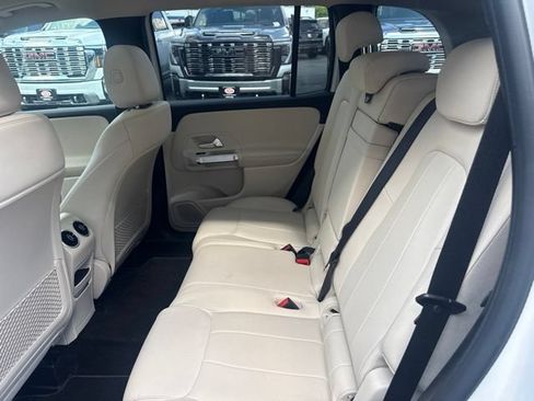 Used 2023 Mercedes-Benz GLB 250 4MATIC image 28