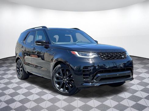 Used 2024 Land Rover Discovery Dynamic SE AWD/4WD image 2