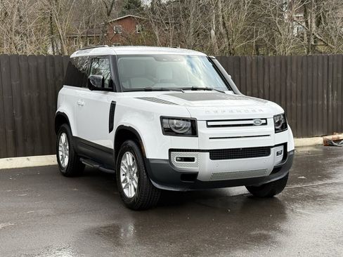 Certified 2025 Land Rover Defender 90 S image 8