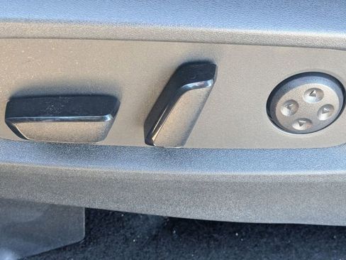 Used 2025 INFINITI QX60 Sensory w/ Vision Package image 15