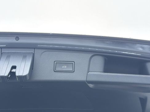 New 2026 Volkswagen Atlas SEL image 17