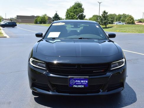 Used 2021 Dodge Charger SXT w/ Blacktop Package RWD image 2