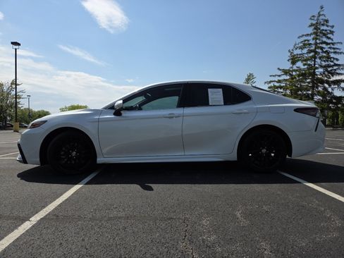 Used 2024 Toyota Camry XSE w/ Navigation Package FWD image 19