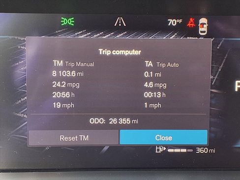 Certified 2023 Volvo XC60 B5 Plus w/ Protection Package Premier image 31