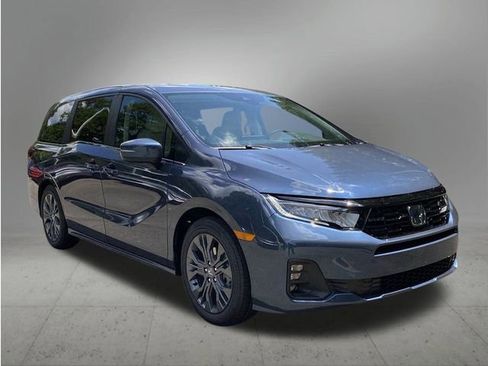 New 2026 Honda Odyssey Touring image 5