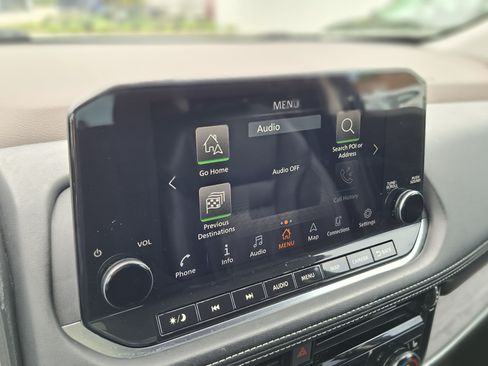 Used 2021 Nissan Rogue Platinum AWD/4WD image 14
