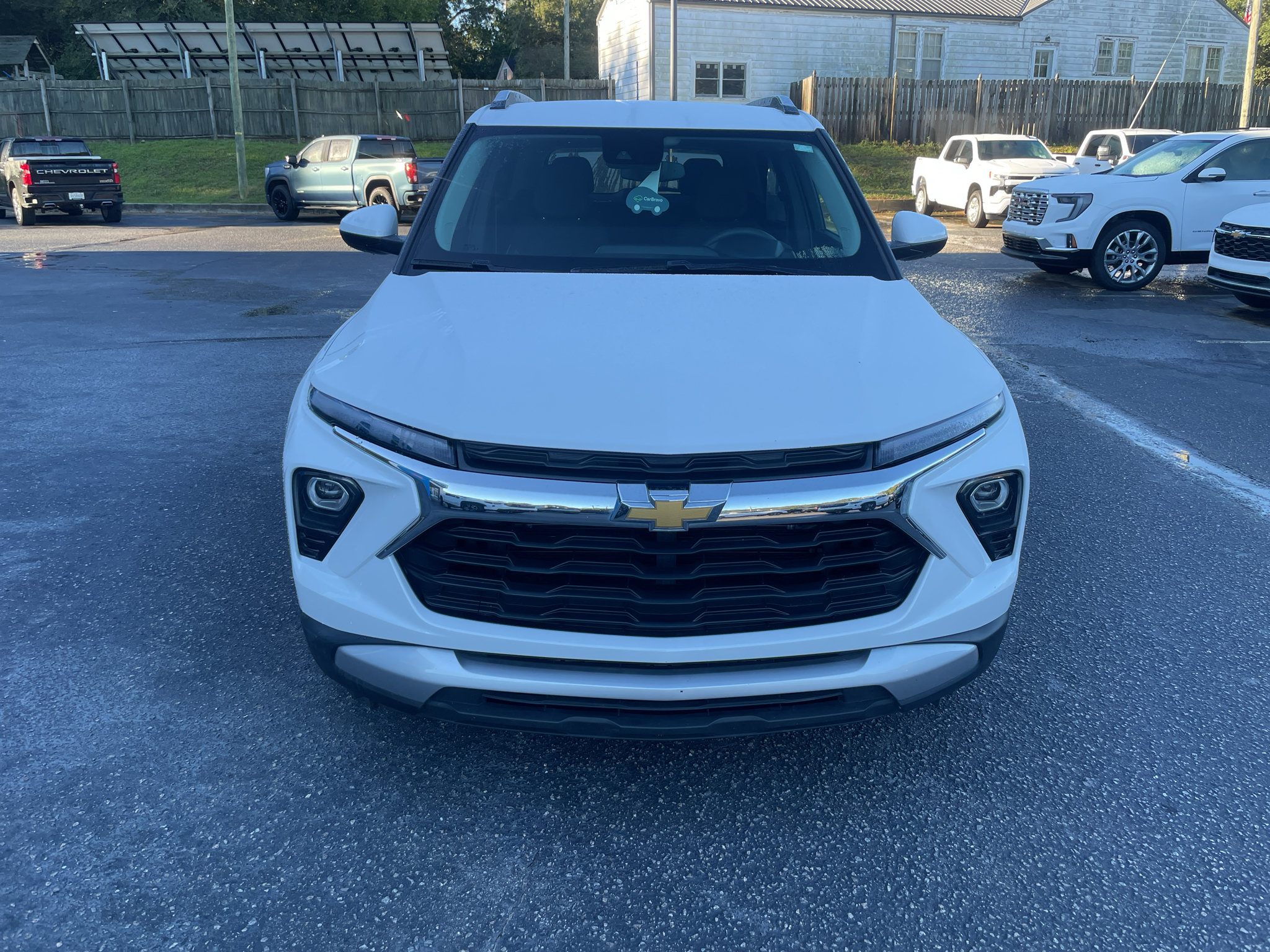 Certified 2025 Chevrolet TrailBlazer LT FWD image 3