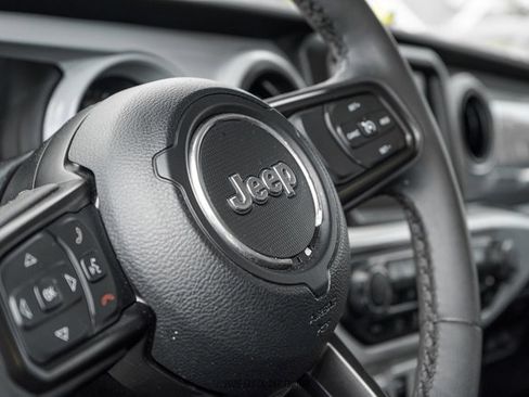 Used 2023 Jeep Gladiator Sport AWD/4WD image 42