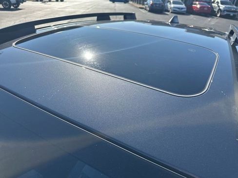 Used 2024 Subaru Crosstrek 2.0i Premium image 10