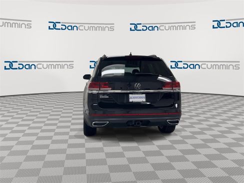 Used 2023 Volkswagen Atlas SE image 7