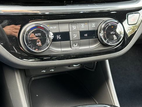 New 2026 Buick Envista Sport Touring FWD image 20