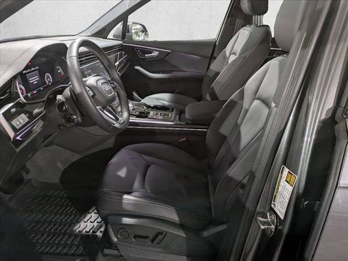Certified 2025 Audi Q7 2.0T Premium Plus w/ Premium Plus Package image 17